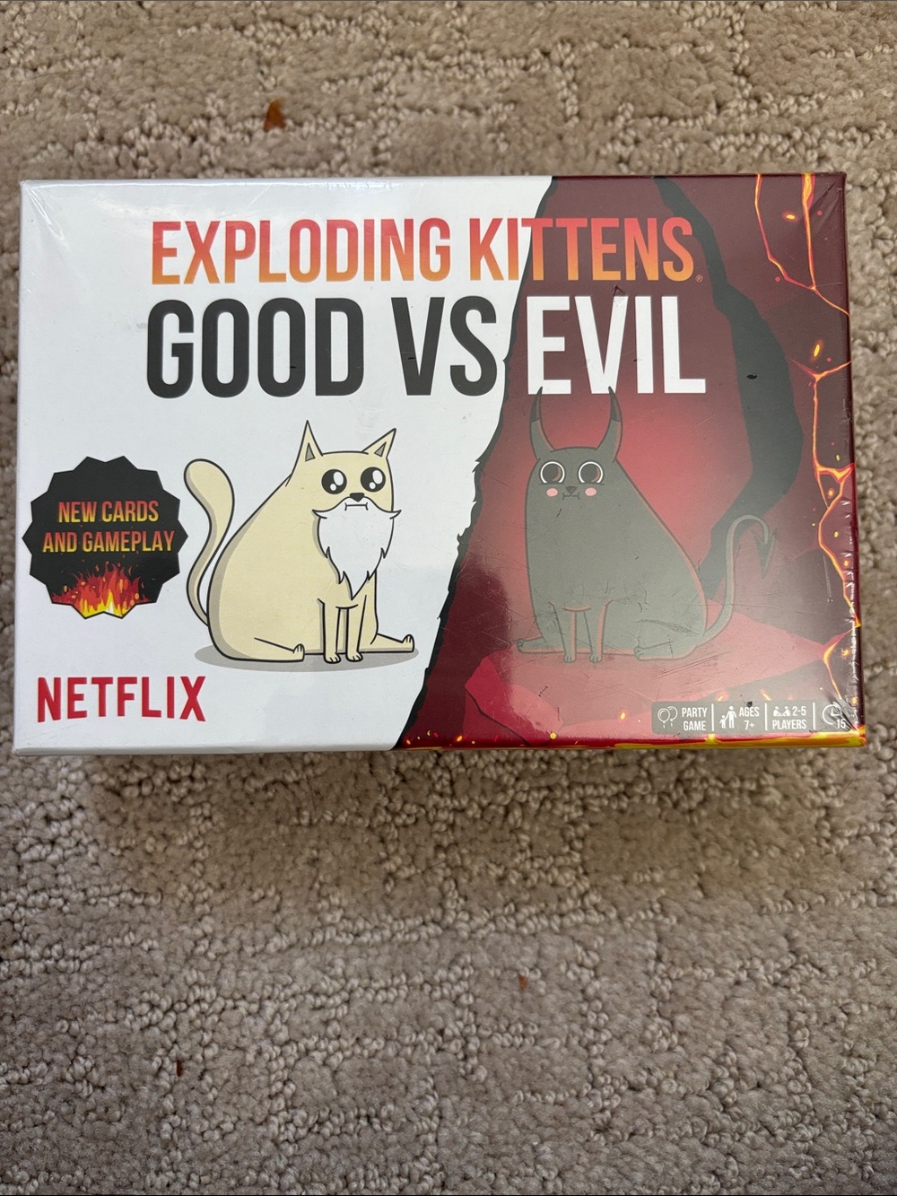 Netflix Exploding Kittens Good vs Evil - White & Black
